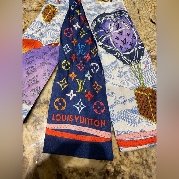 LOW START LOUIS VUITTON TWILLY SMALL SCARF VIVIENNE - Picture 7 of 11